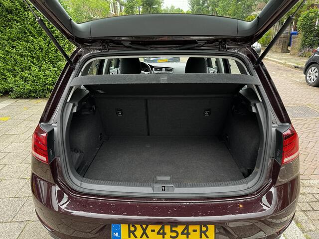 Volkswagen GOLF 1.0 TSI Trendline l Clima l Carplay l Parkeersensoren l Navi