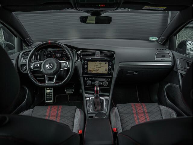 Volkswagen GOLF 2.0 TSI GTI TCR 290PK | Dynaudio | Pano | Virtual | Lane & Side | Blindspot | LED | Carplay | Sfeer | Camera |
