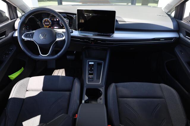 Volkswagen GOLF Variant 1.5 eTSI Life Business 116PK / 85kW Navigatie, voorstoelen verwarmbaar met massagefunctie, Apple Carplay & Android Auto, extra getint glas achter, digitaal instrumentenpaneel, LED koplampen