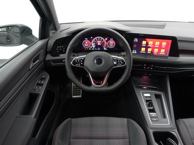 Volkswagen GOLF 2.0 TSI GTI Performance Aut- Panodak, Sfeerverlichting, Carplay, Stuur/Stoelverwarming, Dynamic Select, Ada Cruise