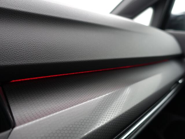 Volkswagen GOLF 2.0 TSI GTI Performance Aut- Panodak, Sfeerverlichting, Carplay, Stuur/Stoelverwarming, Dynamic Select, Ada Cruise