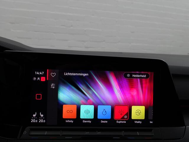 Volkswagen GOLF 2.0 TSI GTI Performance Aut- Panodak, Sfeerverlichting, Carplay, Stuur/Stoelverwarming, Dynamic Select, Ada Cruise
