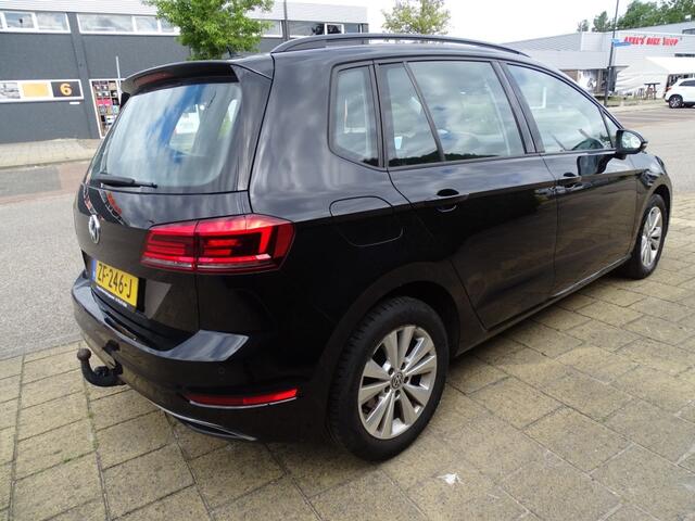 Volkswagen GOLF Sportsvan 1.0 TSI HIGHLINE ED-Navi-carplay-Led-Media-Cam-Pdc