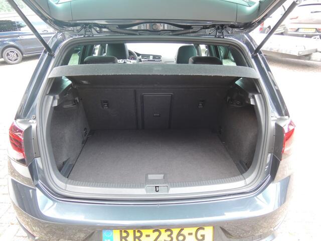 Volkswagen GOLF 2.0 TSI GTI PERFORMANCE