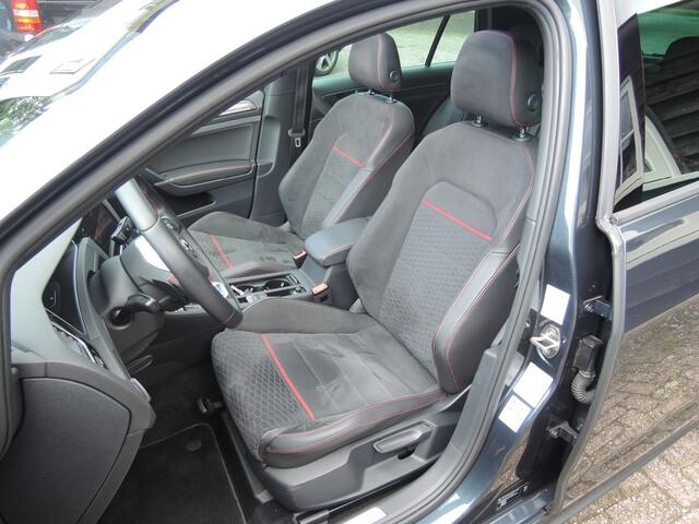Volkswagen GOLF 2.0 TSI GTI PERFORMANCE