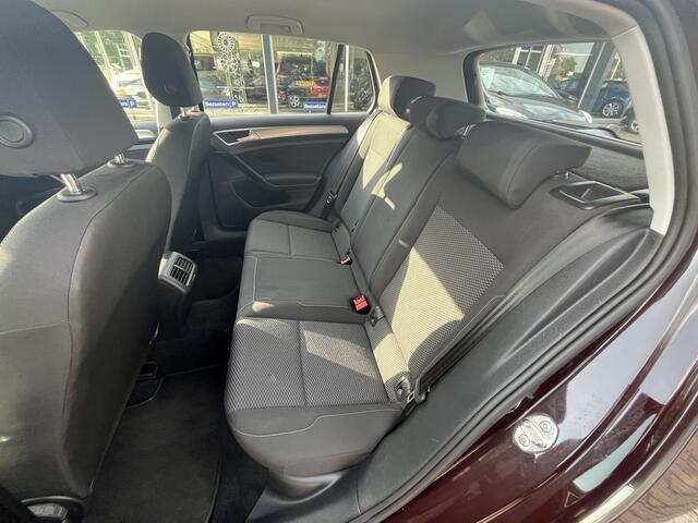 Volkswagen GOLF 1.0 TSI Navi Cruise Pdc Lmv Nap