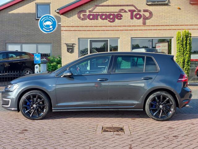 Volkswagen GOLF 1.4 TSI GTE Connected Series | Trekhaak | NL auto