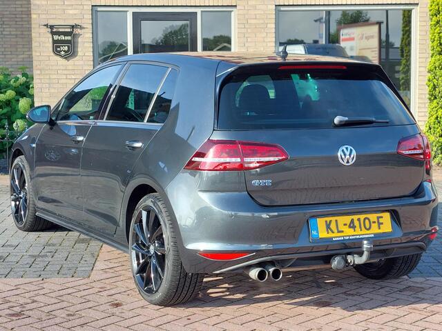 Volkswagen GOLF 1.4 TSI GTE Connected Series | Trekhaak | NL auto