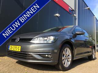 volkswagen-golf-1.0-tsi-trendline-,