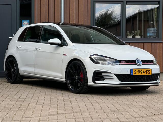 Volkswagen GOLF 2.0 TSI GTI DSG pano acc honeycomb 19'' pretoria