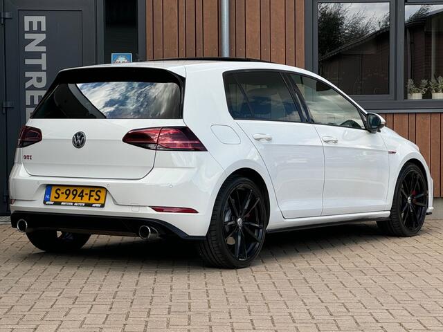 Volkswagen GOLF 2.0 TSI GTI DSG pano acc honeycomb 19'' pretoria