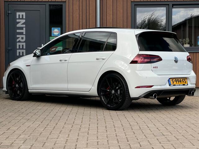 Volkswagen GOLF 2.0 TSI GTI DSG pano acc honeycomb 19'' pretoria