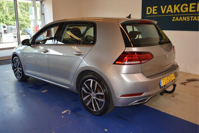 Volkswagen GOLF 1.4 TSI Highline grootbeeld navi,appelcar, cruisec rijstrookdet, trekhaak, veel accessoires 5-drs 150PK trekh 1500KG geen schade geen krassen.