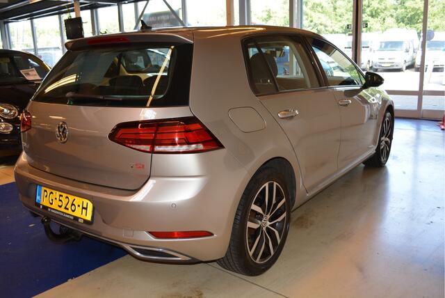 Volkswagen GOLF 1.4 TSI Highline grootbeeld navi,appelcar, cruisec rijstrookdet, trekhaak, veel accessoires 5-drs 150PK trekh 1500KG geen schade geen krassen.