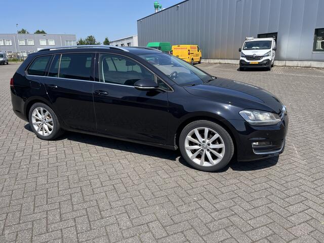 Volkswagen GOLF Variant 1.4 TSI Highline 65 DKM