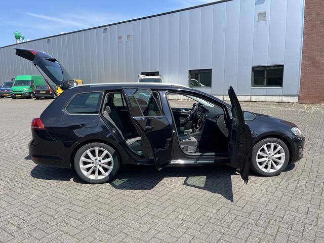 Volkswagen GOLF Variant 1.4 TSI Highline 65 DKM
