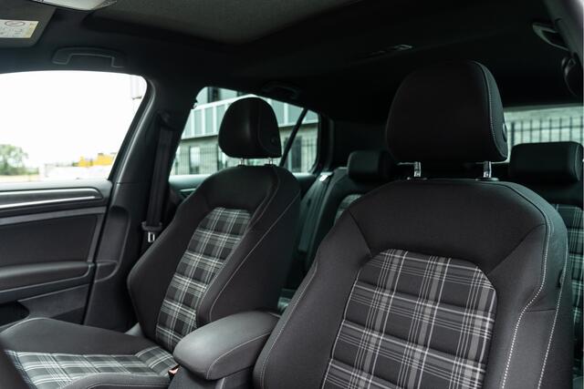 Volkswagen GOLF 2.0 TDI 184PK GTD | Pano | Virtual | Sport & Sound | Camera | Lane & Side Assis | Front Assis | ACC | DCC