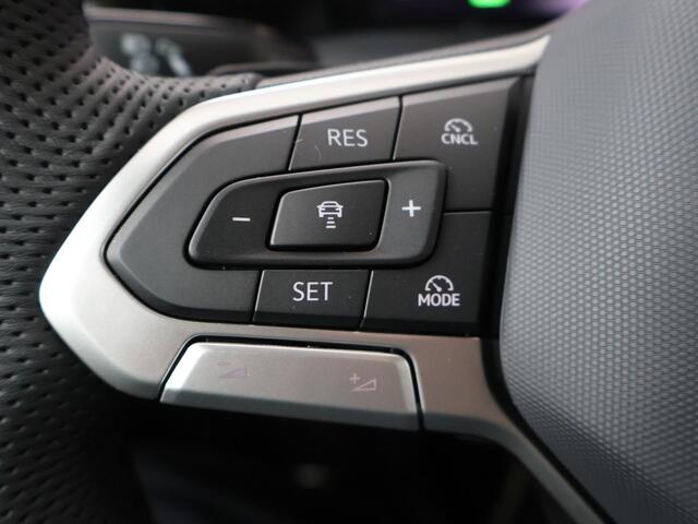 Volkswagen GOLF Variant R-Line-Edition 1.5 eTSI 85 kW / 116 pk Variant 7 v ersn. DSG | LED Matrix | Assistance Plus pakket |