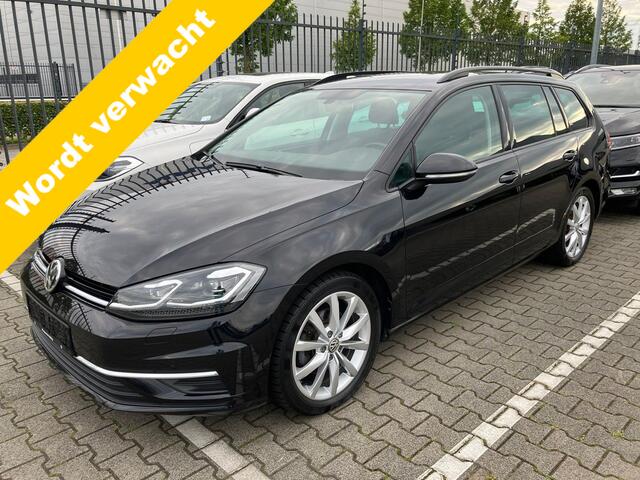 Volkswagen GOLF 1.0 TSI Highline | Camera | Navigatie | Stoelverwarming |