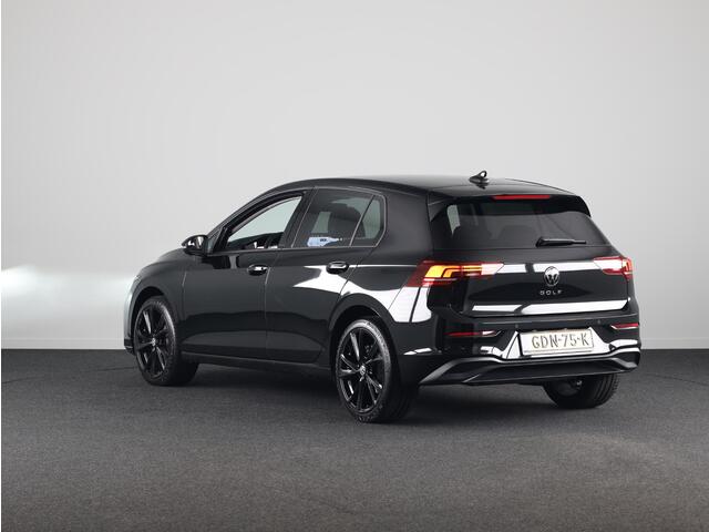 Volkswagen GOLF 1.5 eTSI Life Edition 115 PK | Navigatie | Camera | 18 Inch | Spiegelpakket | Keyless entry