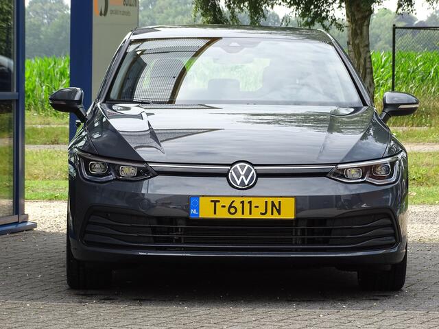 Volkswagen GOLF 1.0 eTSI Life Business