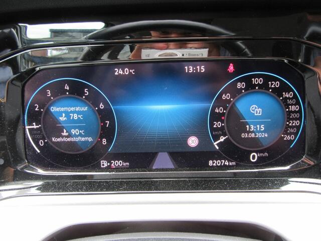 Volkswagen GOLF 1.0 TSI Life Adapt Cruise | Digitale Cockpit | PDC V+A
