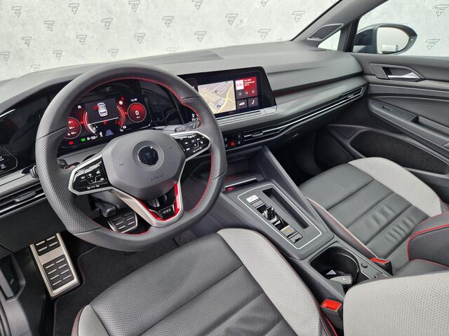Volkswagen GOLF 2.0 TSI GTI | Pano | Stoelventilatie | Harman / Kardon | LED | Memory | DAB |
