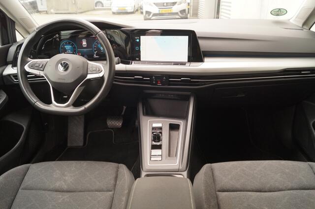 Volkswagen GOLF Variant 1.0 eTSI 110pk DSG Life -NAVI-PDC-