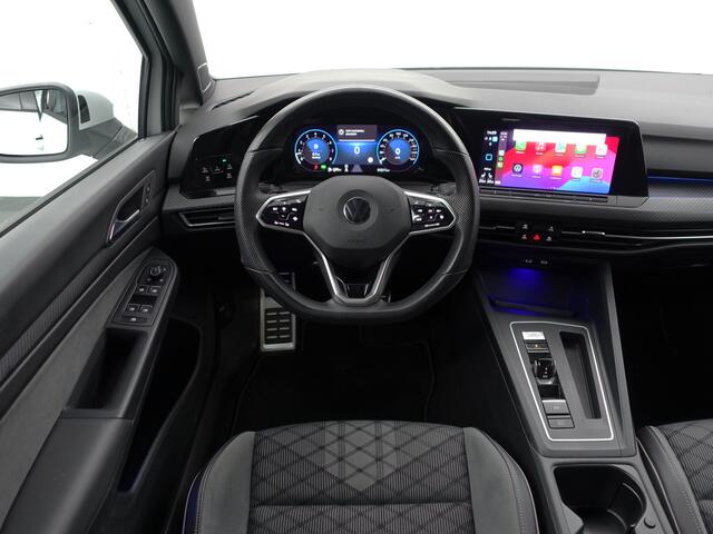Volkswagen GOLF 1.5 eTSI R Line Aut- Panodak, Harman Kardon, Sfeerverlichting, CarPlay, Stuur/Stoelverwarming, Camera, Dynamic Select