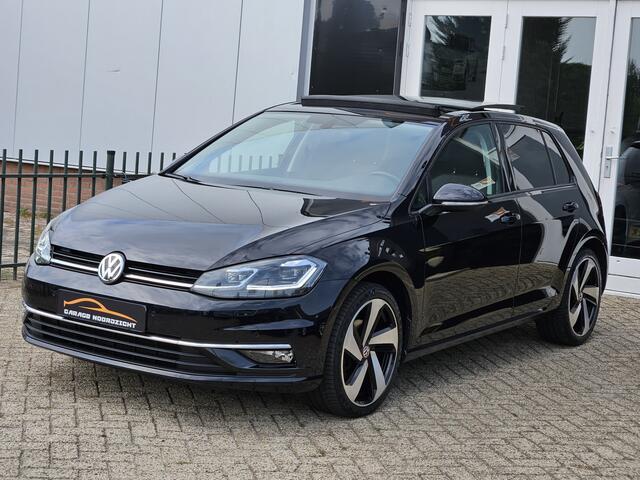 Volkswagen GOLF 7.5 1.4 TSI Highline PANORAMADAK|XENON|NAVIGATIE|ECC/AIRCO|TREKHAAK|BLUE TOOTH|18 INCH GTI VELGEN