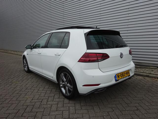 Volkswagen GOLF 1.4 TSI Highline R-Line Panoramadak / Virtual / Keyless / Led / Camera