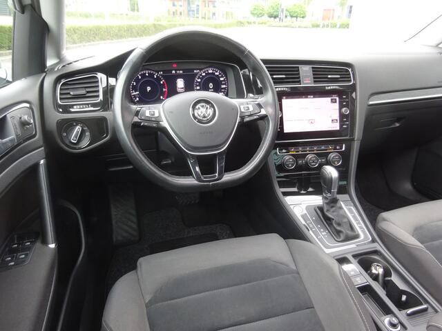 Volkswagen GOLF 1.4 TSI Highline R-Line Panoramadak / Virtual / Keyless / Led / Camera