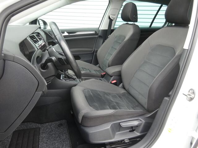 Volkswagen GOLF 1.4 TSI Highline R-Line Panoramadak / Virtual / Keyless / Led / Camera