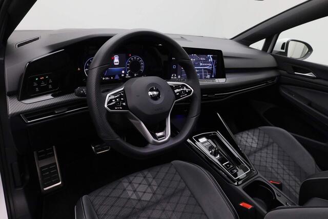 Volkswagen GOLF 1.5 eTSI 150PK DSG R-Line Business | Pano | IQ Light | Navi | Camera | ACC | 18 inch