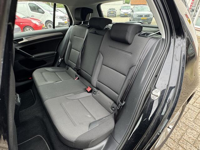 Volkswagen GOLF 1.0 TSI Comfortline Business - Apple carplay - Navi - ACC