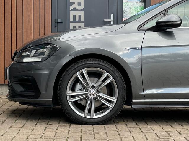 Volkswagen GOLF 1.0 TSI Highline Business R R-Line camera acc n.a.p.