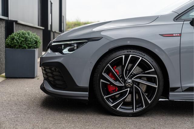 Volkswagen GOLF 8 GTI Clubsport 2021 | 300PK | Pano | Keyless | IQ Light | Nardo | Camera | Lane & Side Assis | ACC | DCC | Sound