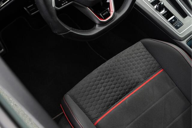 Volkswagen GOLF 8 GTI Clubsport 2021 | 300PK | Pano | Keyless | IQ Light | Nardo | Camera | Lane & Side Assis | ACC | DCC | Sound