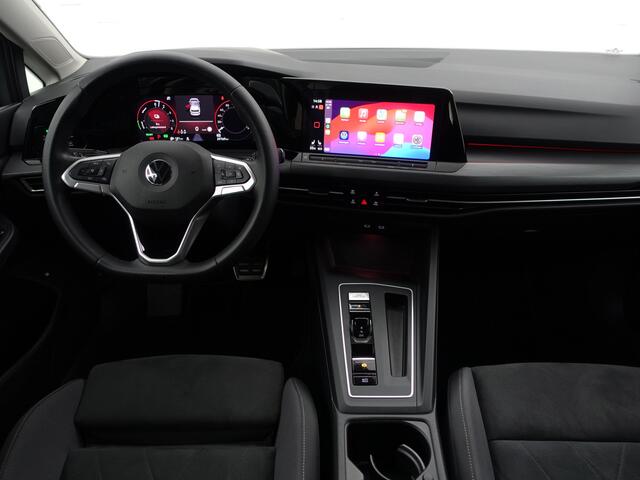 Volkswagen GOLF 1.4 eHybrid GTE 242pk Aut- Head Up, Carplay, Sfeerverlichting, Stoelmassage, Memory, Stuur/Stoelverwarming, Ada Cruise