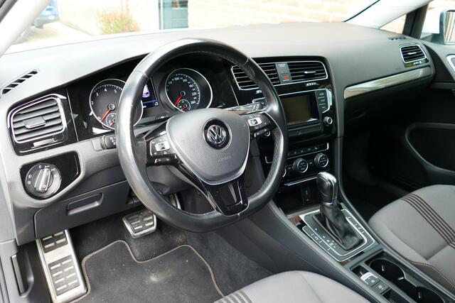 Volkswagen GOLF 1.4 TSI Connected Series Bj 12-2016. Xenon, Clima, Cruise, Stoelverw, PDC V+A, 16"LMV