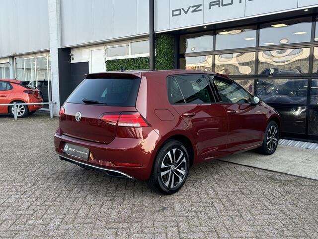 Volkswagen GOLF 1.6 TDI IQ Drive | ACC | Dodehoek | Park Assist