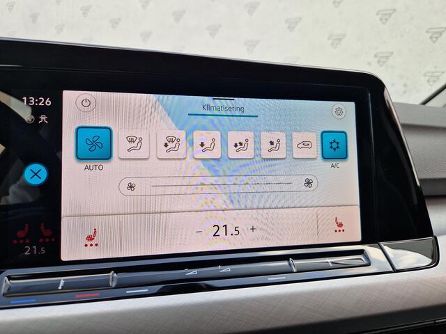 Volkswagen GOLF Variant 1.5 eTSI | Camera | Stoelverwarming | ACC | LED | PDC | DAB |