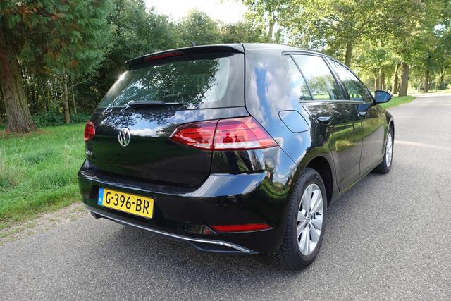 Volkswagen GOLF 1.0 TSI Comfortline Business Winterpakket ,Navigatie