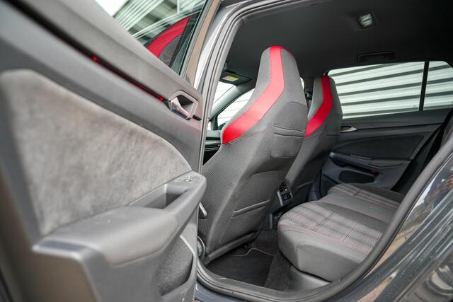 Volkswagen GOLF 2.0 TSI GTI Adapt. cruise Navi Camera Stuurverw.