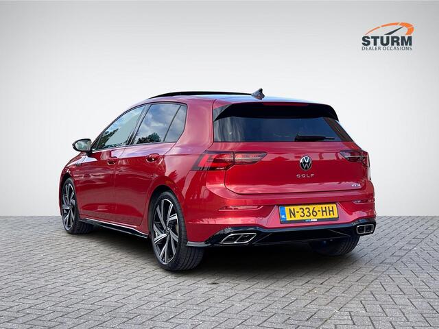 Volkswagen GOLF 1.5 eTSI R-Line | Panoramadak | Harman/Kardon | Sportstoelen | Full-LED | Navigatie | Apple Carplay/Android Auto | Dodehoek | Park. Assist | Rijklaarprijs!