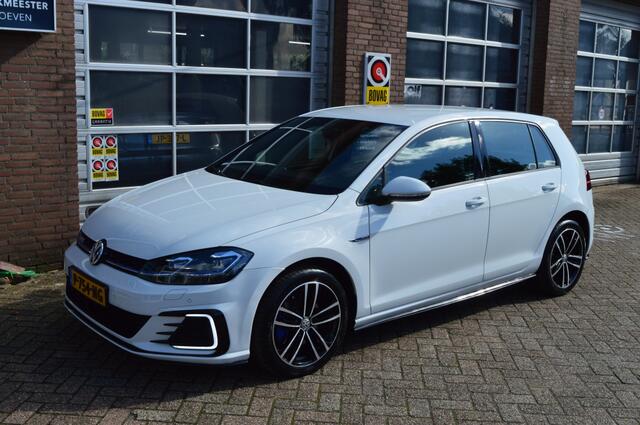 Volkswagen GOLF 1.4 TSI PHEV GTE