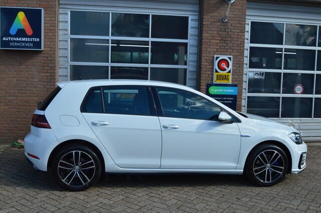 Volkswagen GOLF 1.4 TSI PHEV GTE