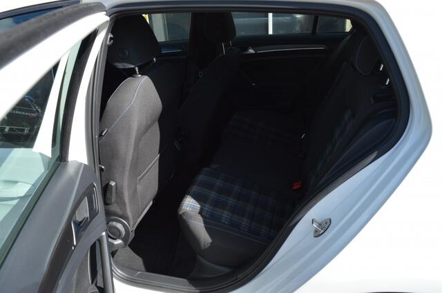 Volkswagen GOLF 1.4 TSI PHEV GTE