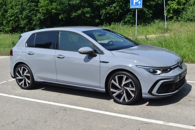Volkswagen GOLF 1.5 TSI R-Line | 18'' Bergamo | Achteruitrijcamera | ACC | LED