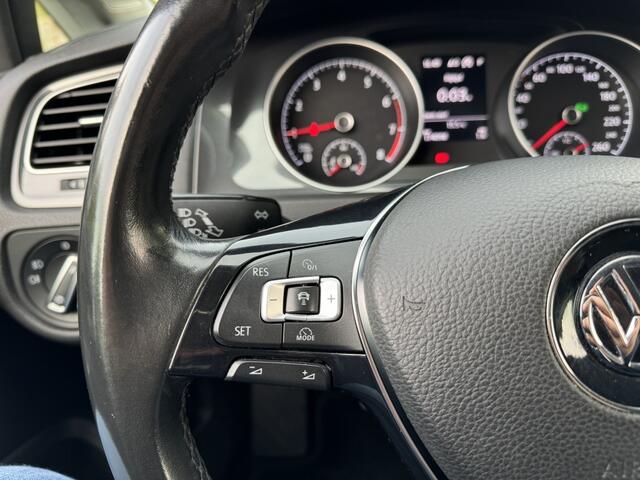 Volkswagen GOLF 1.0 TSI Comfortline DSG ACC NAVI